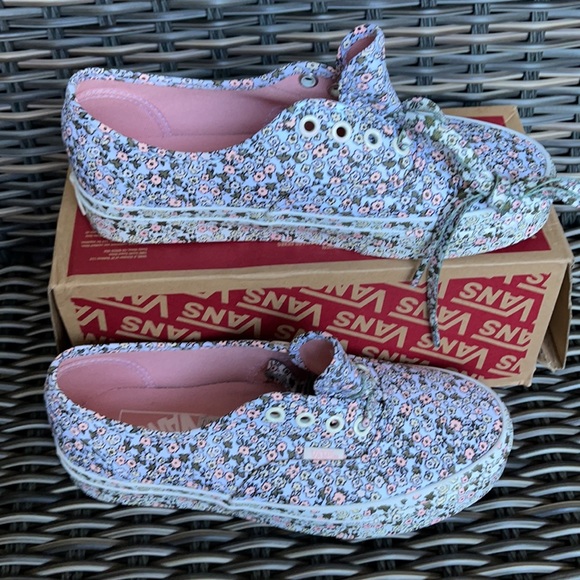 Vans Authentic Mono Floral Multi/Marshmallow WMNS - Picture 2 of 16